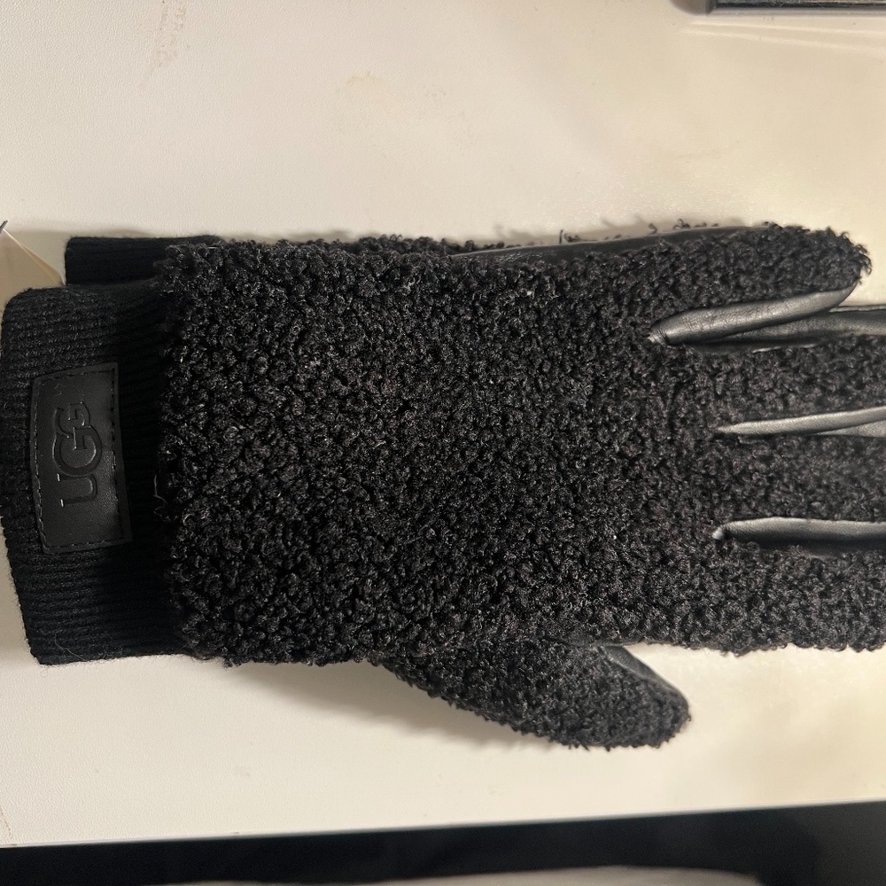 UGG Women's Knit Cuff Sherpa Lined Glove | NWT | Touch Screen Compatible